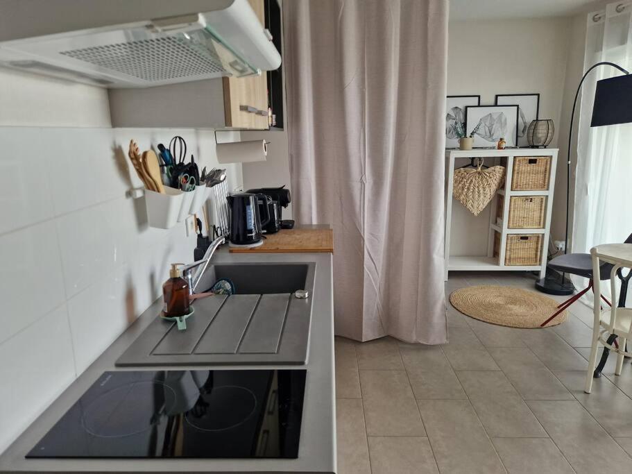 לה רושל Ambre Appart-Wifi-Terrasse-Parking-Terrasse-2 Couchages מראה חיצוני תמונה